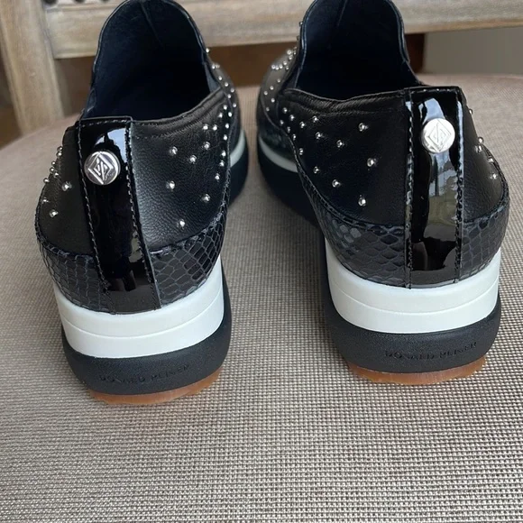 NWOT DONALD PLINER LIZZEE COMFY SLIP ON STUDDED PLATFORM LEATHER SHOES SIZE 8M - Picture 9 of 17